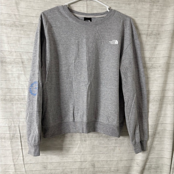 The North Face Men's Heather Gray Crewneck Sweater(A199) - Picture 1 of 5
